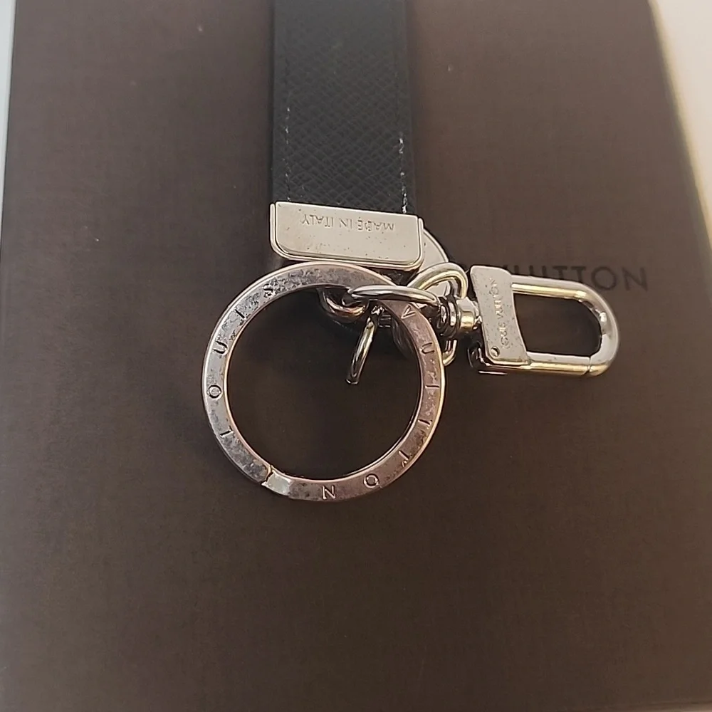 Louis Vuitton Taiga Porte Cles Neo Key Ring /Charm Black and Sliver